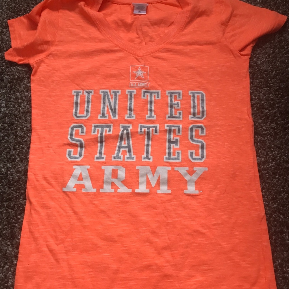 Brand new army v neck